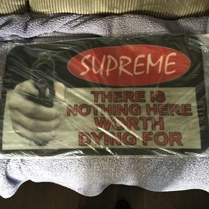 Supreme mat
